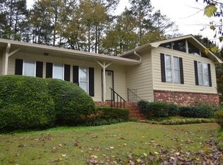 6515 Short Dr, Winston, GA 30187