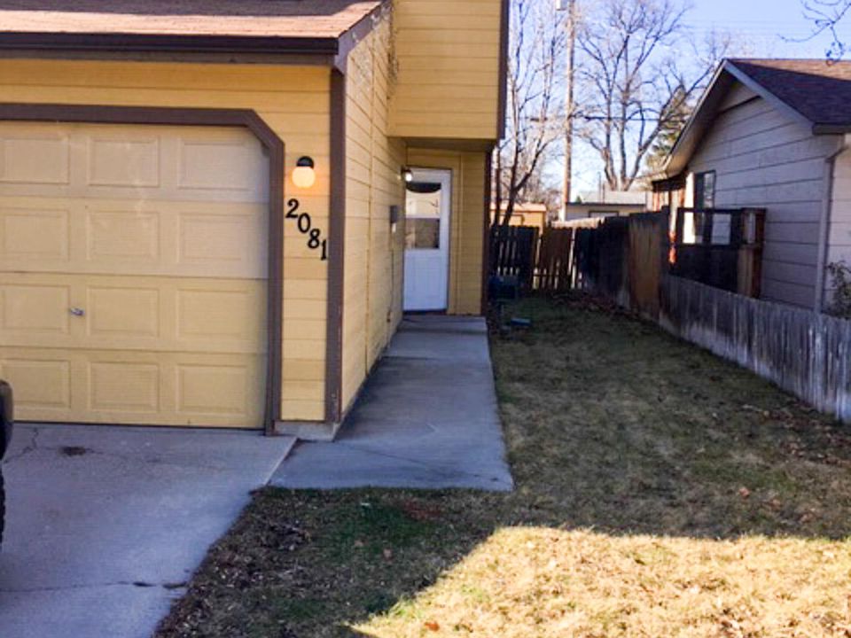 Front of house, entrance.
