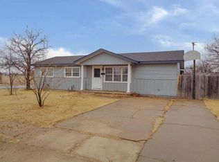 1801 N Dwight St, Pampa, TX 79065