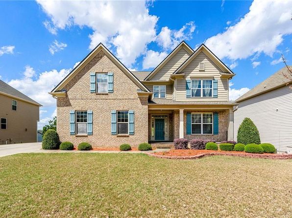 325 Cranbrooke Cir, Suwanee, GA 30024