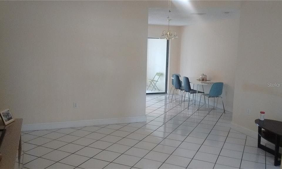 2nd image of 2220 Seward Cir