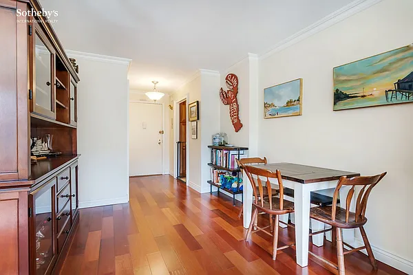 Sold by Sotheby's International Realty | media 15