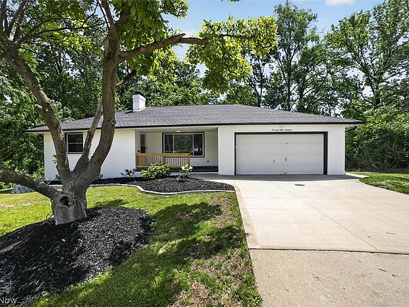 4th image of 7819 Ridge Rd