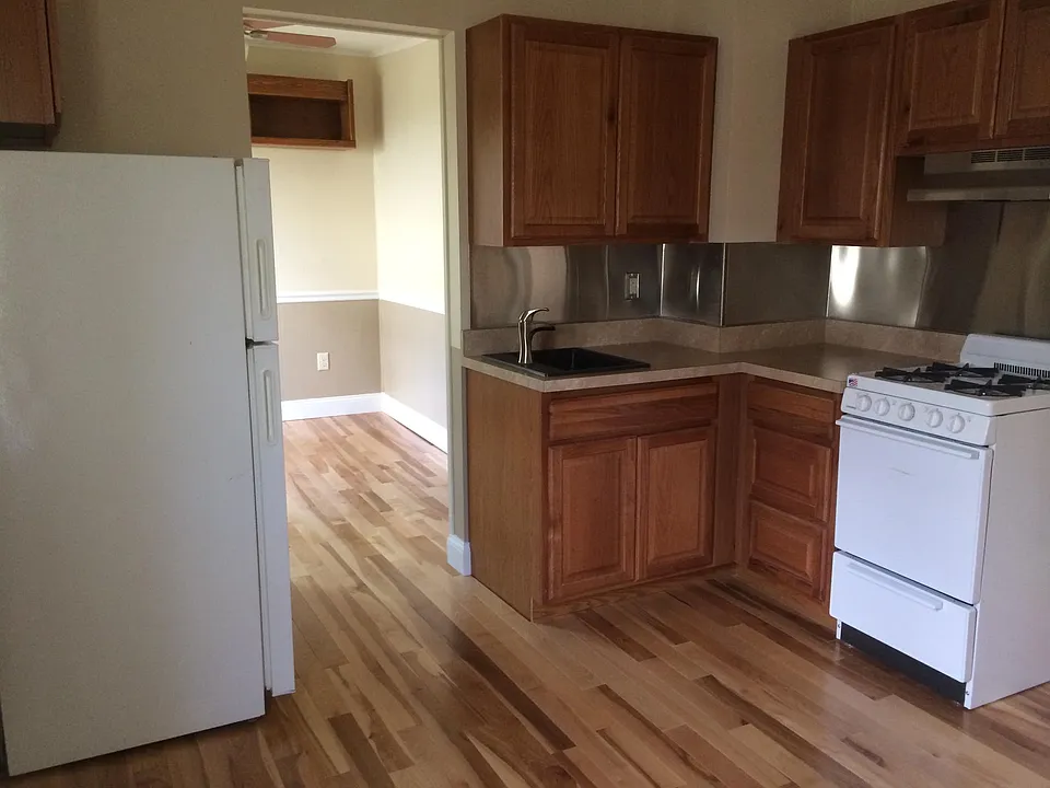36 Lafayette Pl #3
