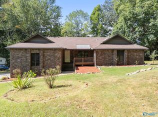 6605 Green Meadow Rd NW, Huntsville, AL 35810