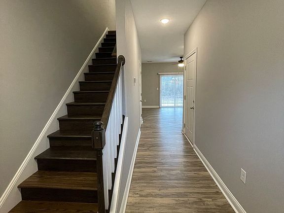 4th image of 145 Bellbrook Ln #4