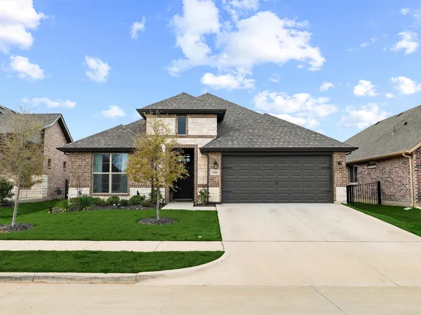 7737 Oakmeade St, Joshua, TX 76058