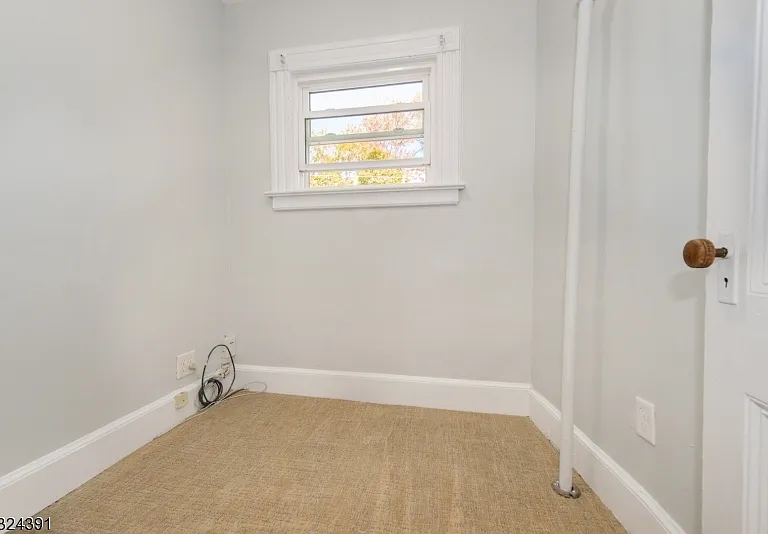 51 Cedar Ave — Photo 13