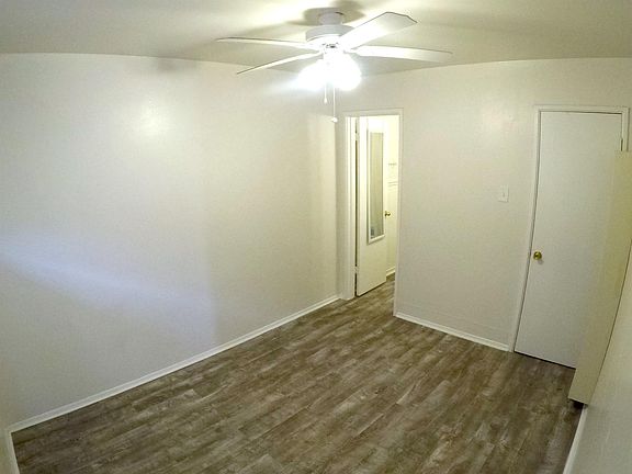 3rd image of 3914 Thomason Ave #4