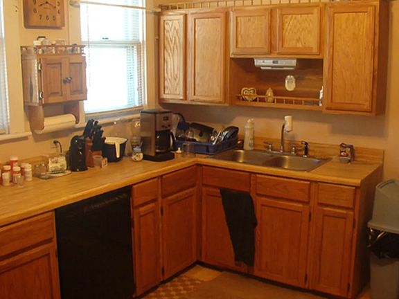 5th image of 12 Alden Ave #2