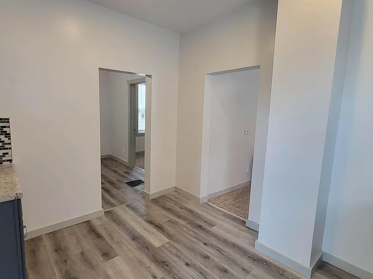 717 Huffman St — Photo 5