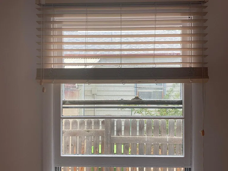 624 Colorado St — Photo 11