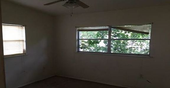5th image of 1006 Rosella Ln