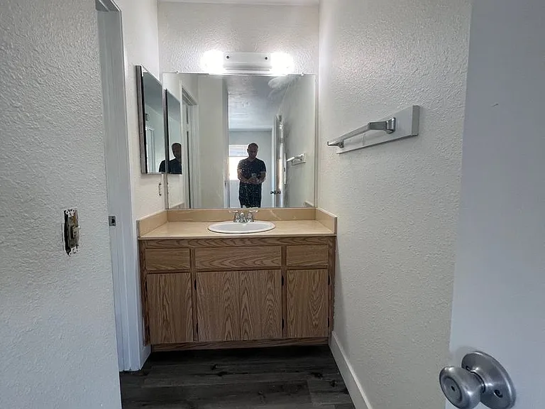 3440 Helix St — Photo 11