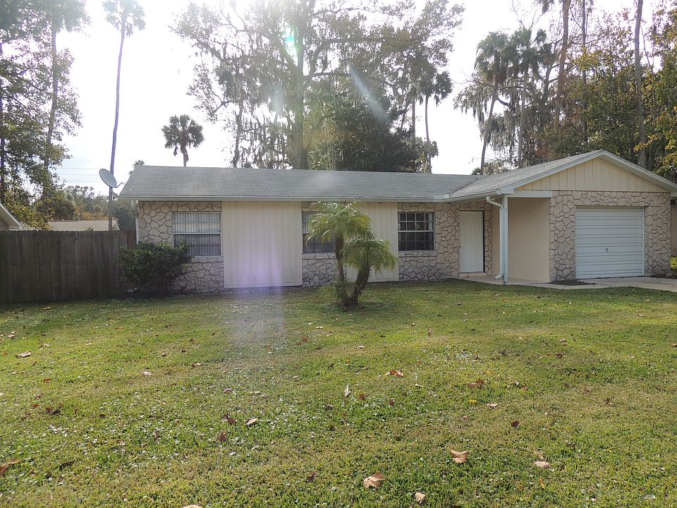 1st image of 7 Greenfern Cir