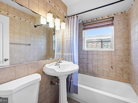 5th image of 738 Longfellow St NW APT 311