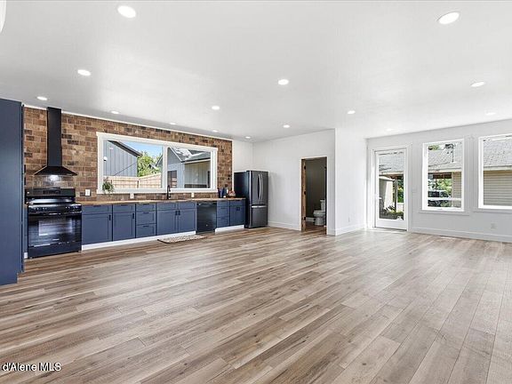 5th image of 743 A St