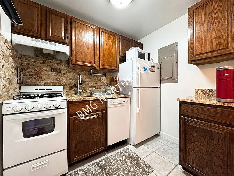 1011 Arlington Blvd #1105 — Photo 12