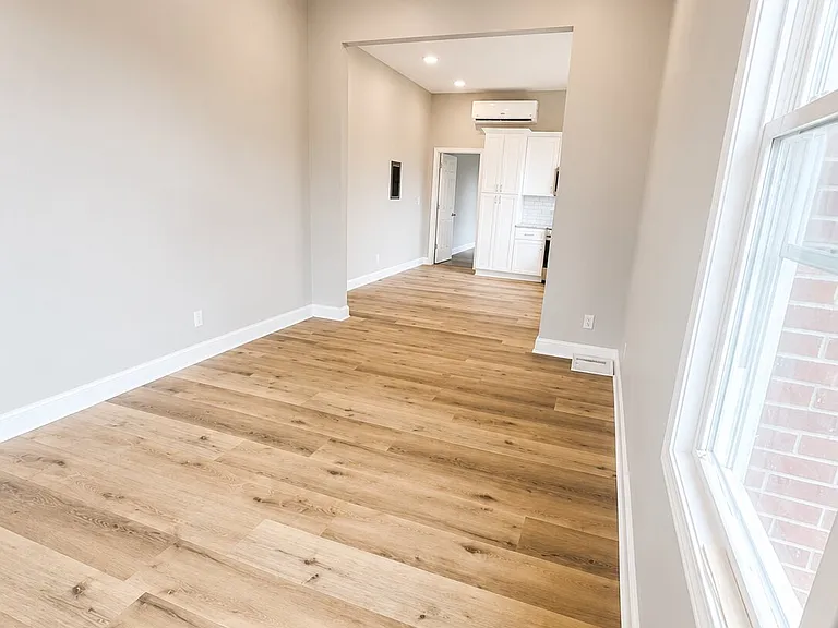 383 N Water Ave #2 — Photo 6