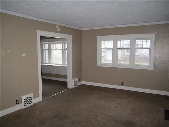 1425 Malcolm X Living Room