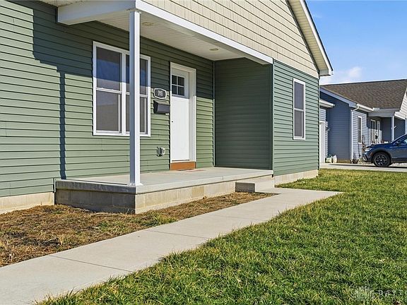 4th image of 910 Vine St