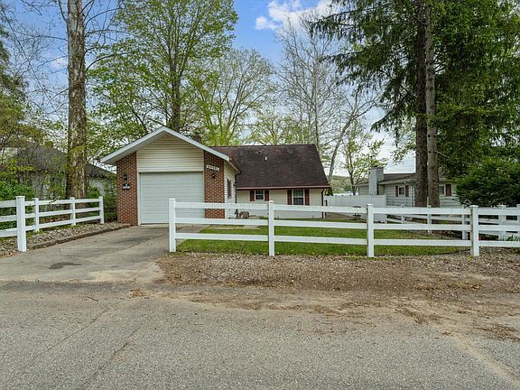 2nd image of 65351 E Peninsula Dr