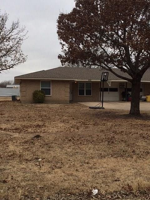 1st image of 1215 Narrow Ln