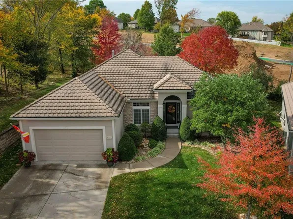 4315 NE Park Trails Ct, Lees Summit, MO 64064