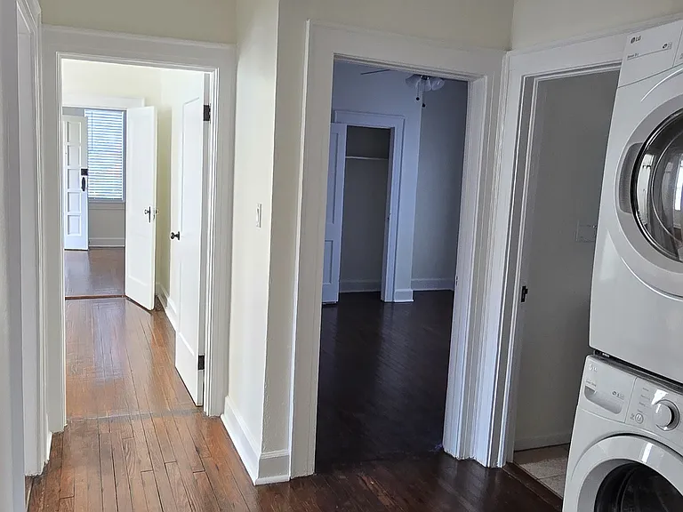729 E 40th St #1 — Photo 21