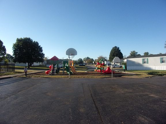 5th image of 750 Dunlop Ln #35