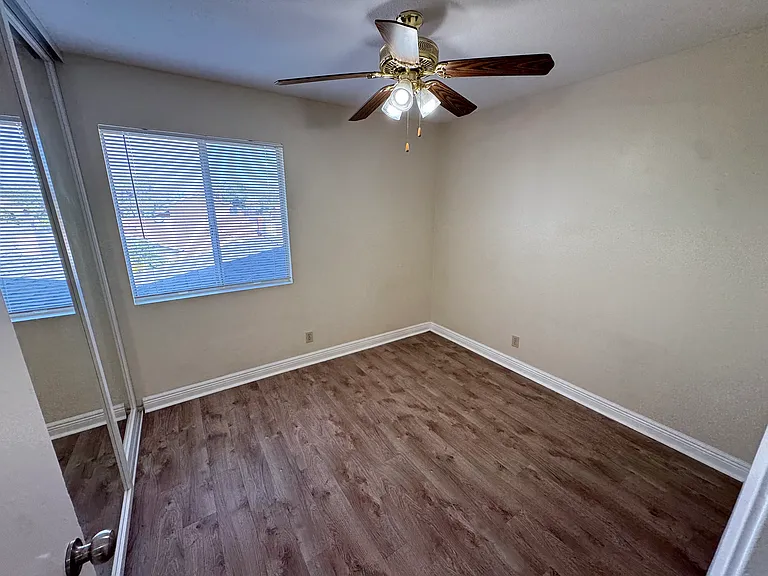 11236 Nalco St — Photo 12