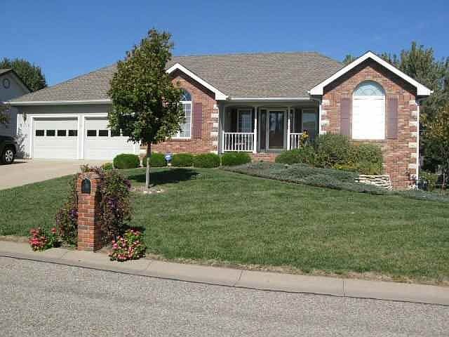 1st image of 2115 Pheasant Ln