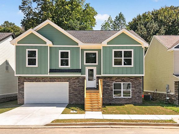3rd image of 2140 Rosemary Way