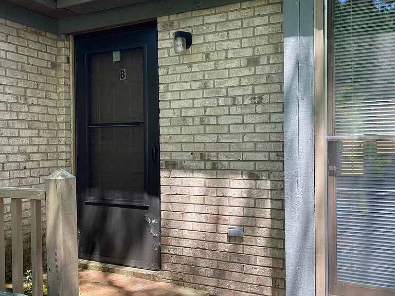 4712 Hollowell Ln #B — Photo 2