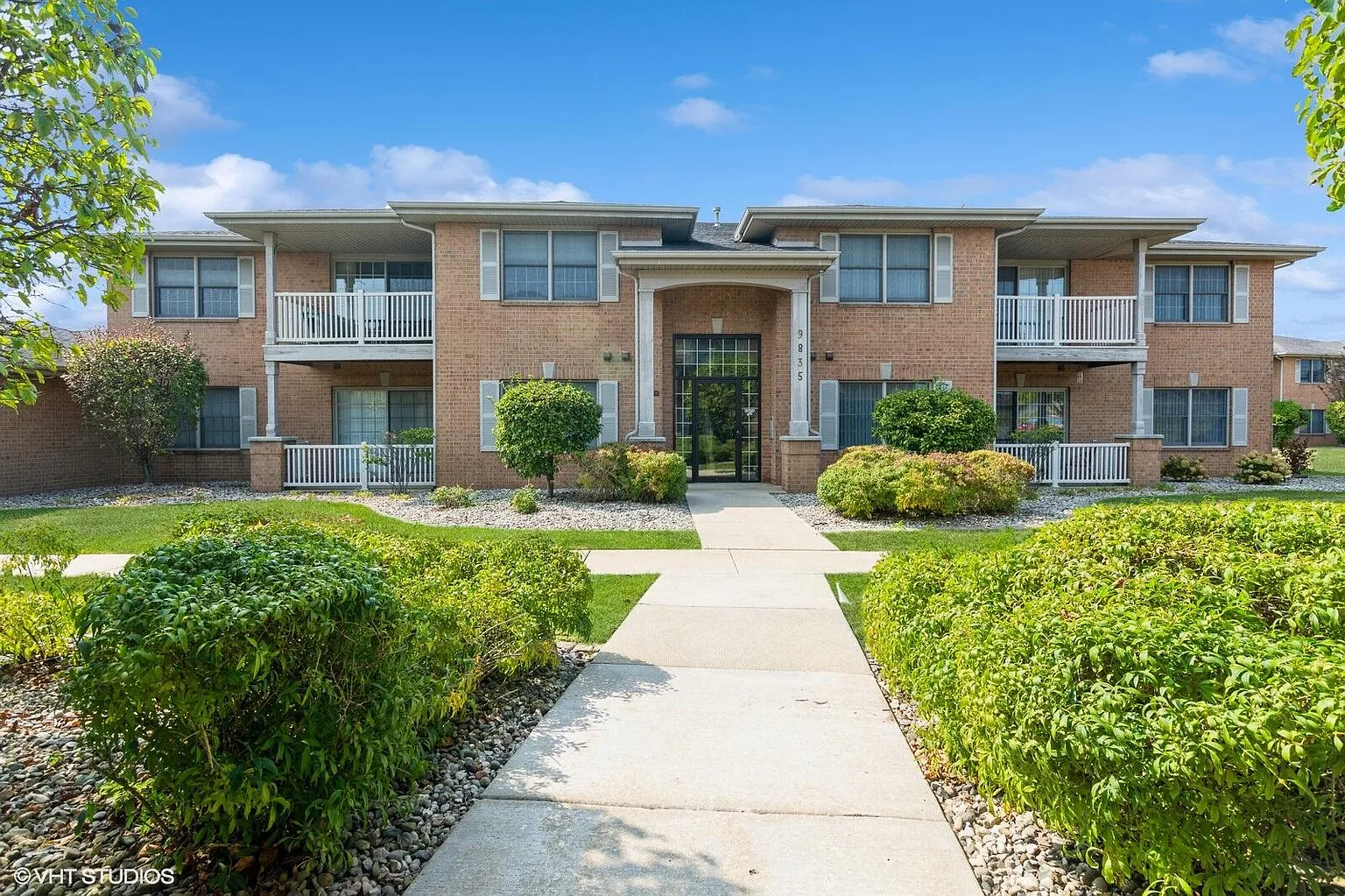 9835 Wildwood Cir Unit 2-A photo 1