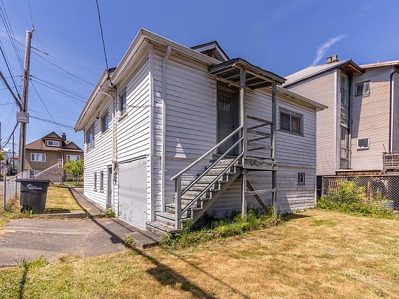 4th image of 824 Semlin Dr