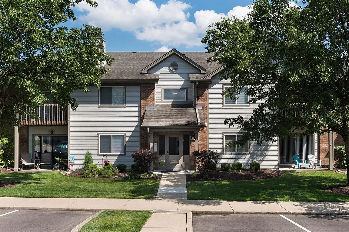 8846 Eagleview Dr APT 2 photo 1