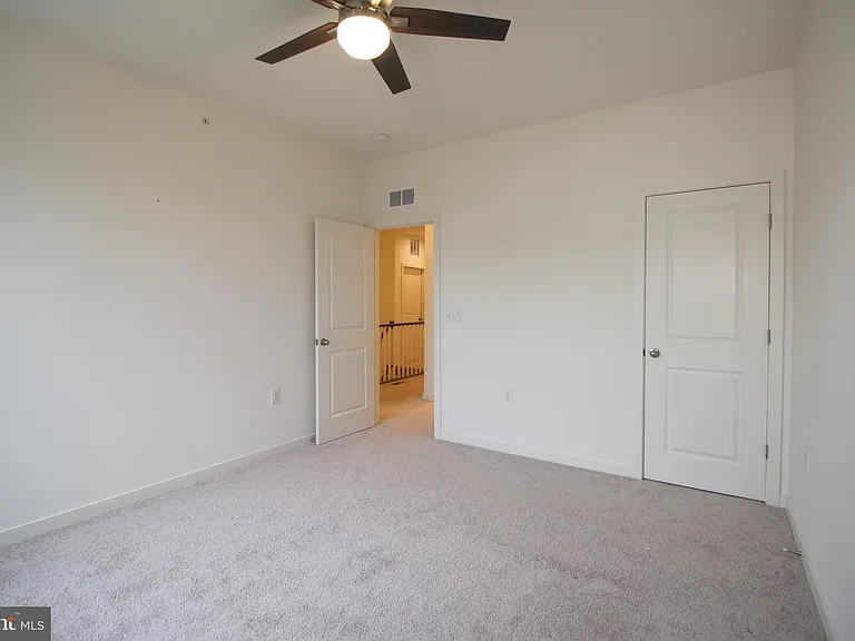 45942 Raven Ter — Photo 20