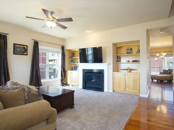 14 Sinatra Way, Fitchburg, WI 53711