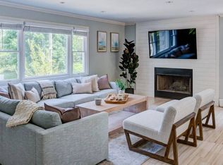 36 Charla Dr, Southampton, NY 11968