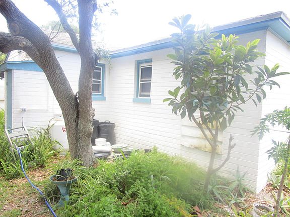2nd image of 118 Anastasia Lodge Dr