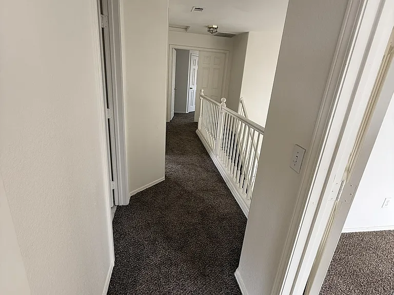 8210 Broward Ln — Photo 11