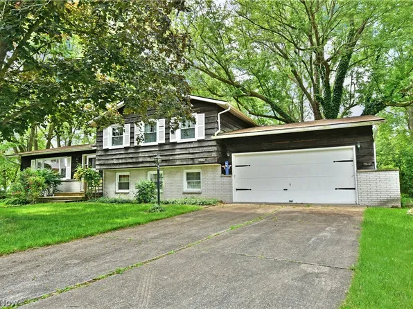 5923 Doris Jean Dr NW, Warren, OH 44483