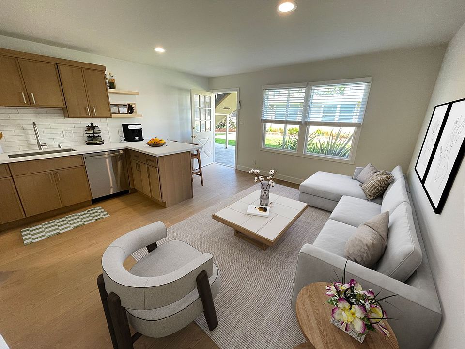 1st image of 1437 9th St #1443-C