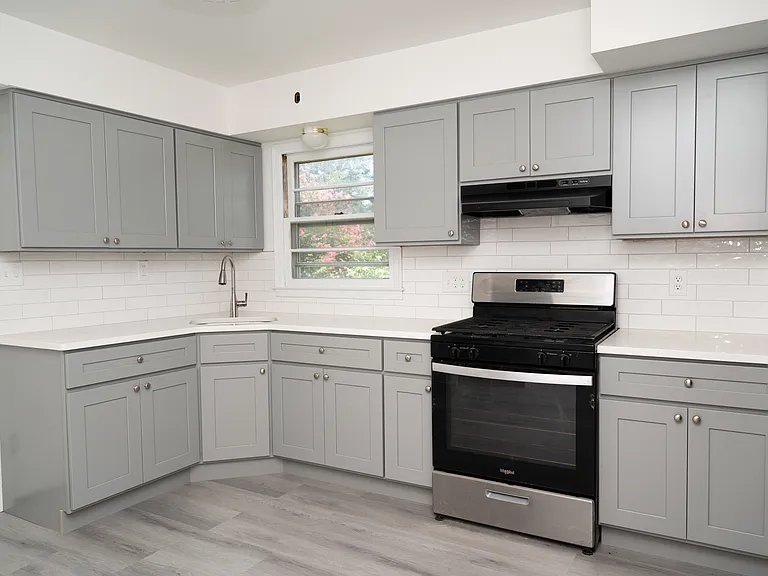 15 General Karge Ct #1 — Photo 3