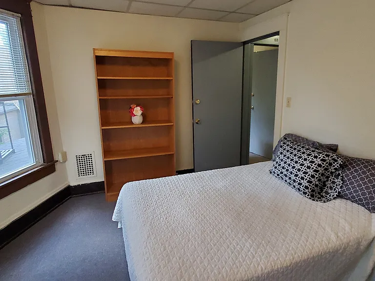 105 Dryden Ct — Photo 14