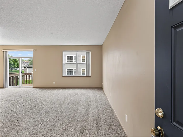 5130 Holly Ln N — Photo 4