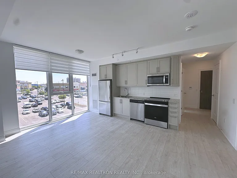 20 Gatineau Dr #402 — Photo 3