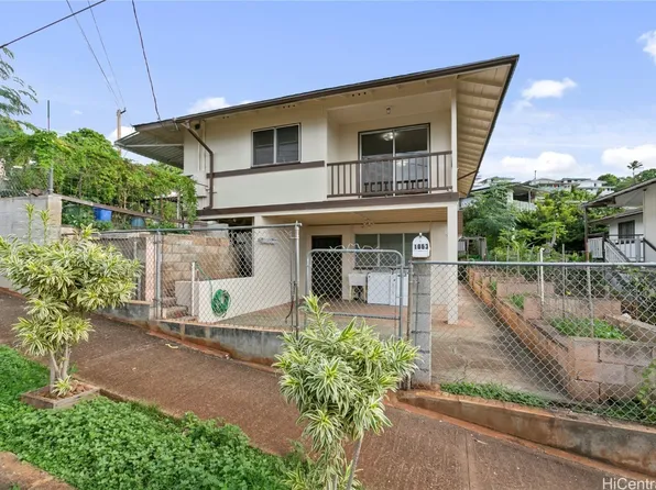 1063 Hulakui Dr, Honolulu, HI 96818