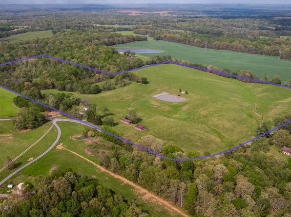 1645 Indian Point Rd, Vienna, IL 62995